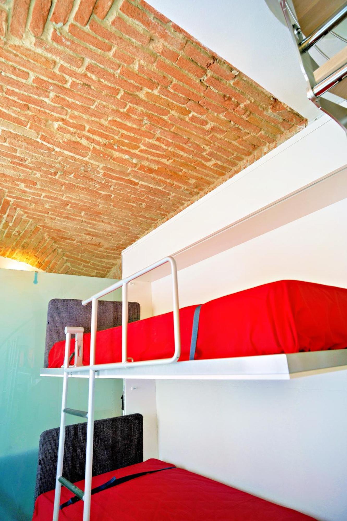 Elegant And Modern Loft In Medieval โบโลญญา ภายนอก รูปภาพ