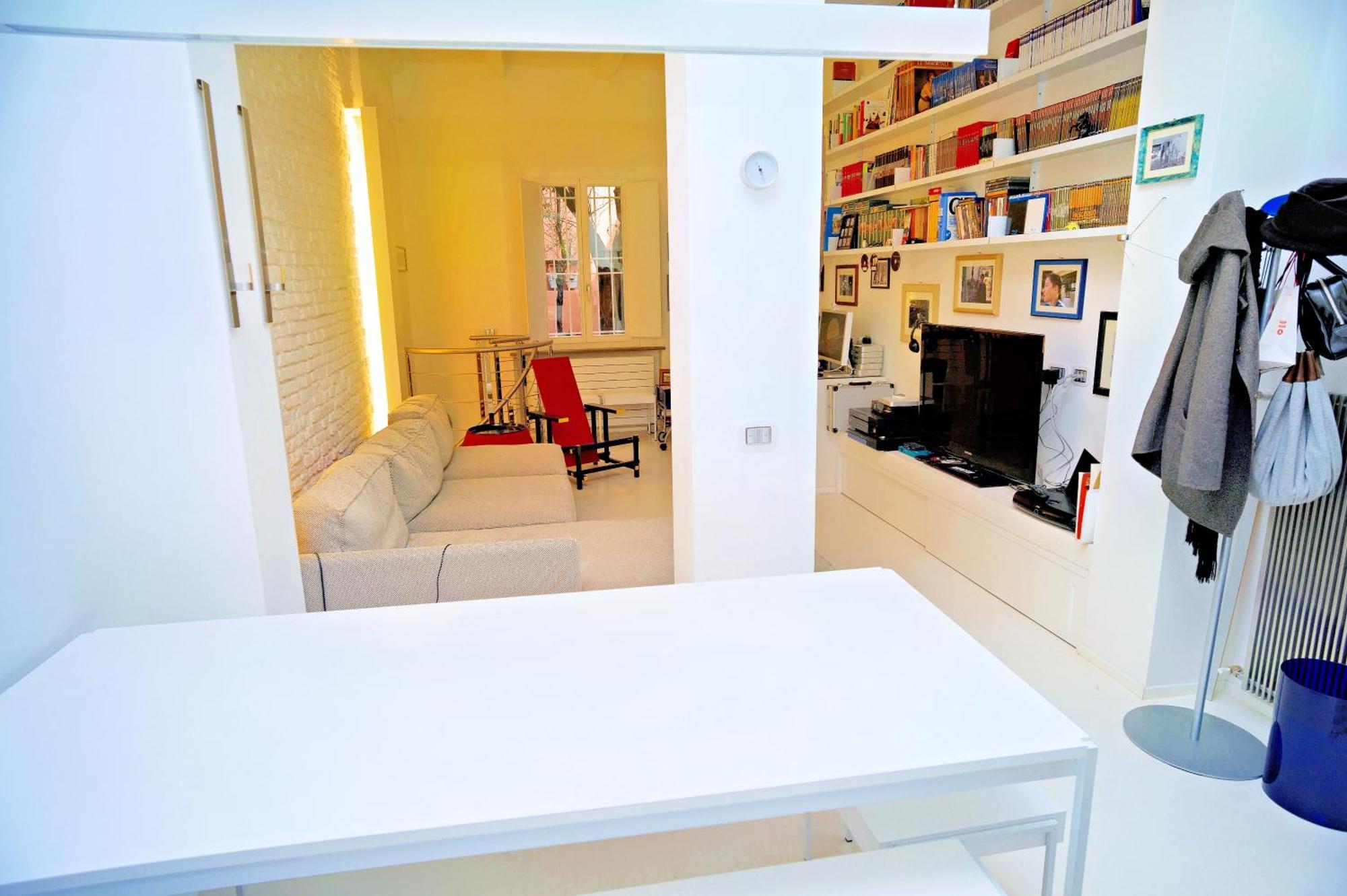 Elegant And Modern Loft In Medieval โบโลญญา ภายนอก รูปภาพ