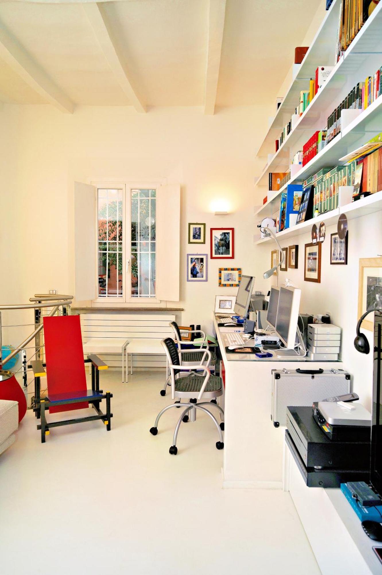 Elegant And Modern Loft In Medieval โบโลญญา ภายนอก รูปภาพ